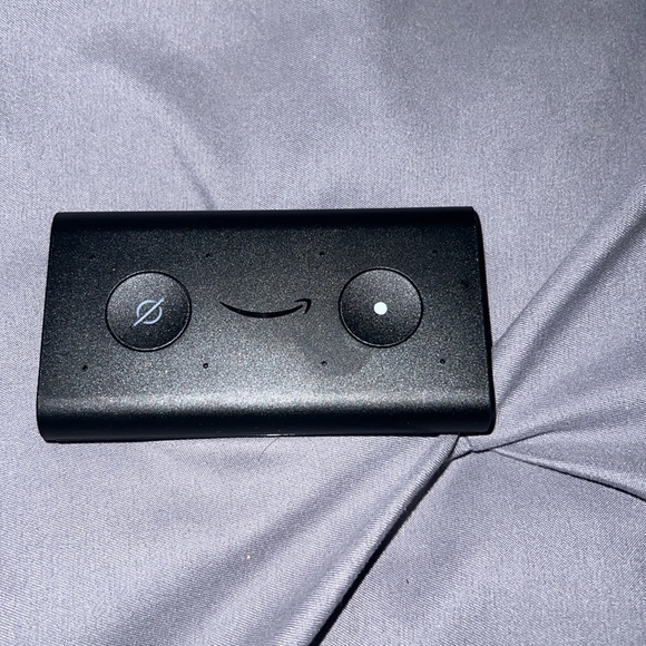 New Echo Auto. "The first Echo for your car + Alexa." - Picture 6 of 9